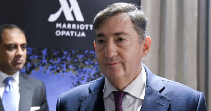 Mészáros Lőrinc gazdagodása olyan sebességgel zajlik, hogy még Elon Musk is lemarad mellette.
